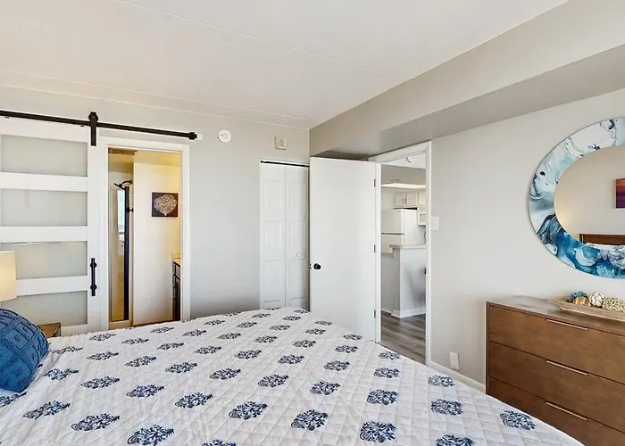 Stunning Oceanfront With Private Balcony Pools Game & Access *