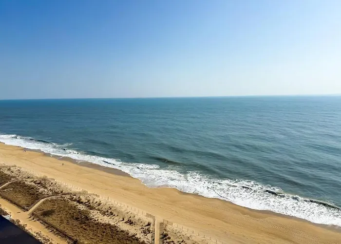 Stunning Oceanfront With Private Balcony Pools Game & Access *