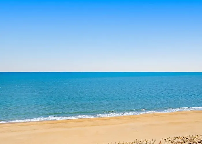 Holiday home Stunning Oceanfront With Private Balcony Pools Game & Access Ocean City